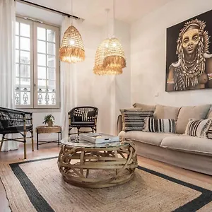 Lovely Boho With Parking - Historic Center By Rems Appartement